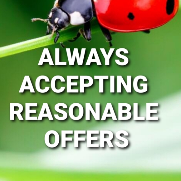 WELCOME! ๐Variety of clothes and stuff๐ - Picture 5 of 9